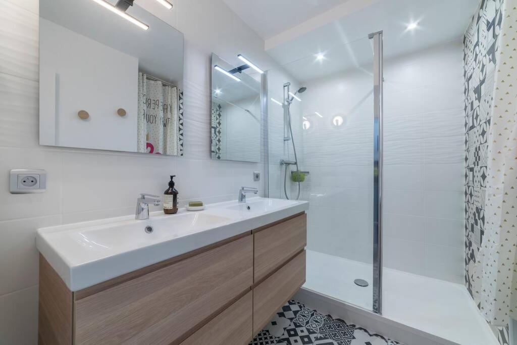 Le Gabut Vue Port Apartment
